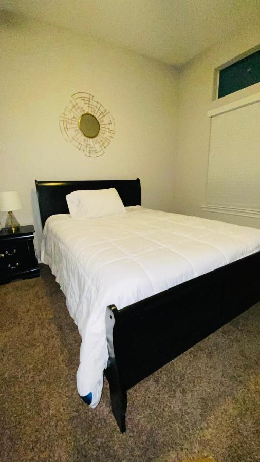 Walk To Nrg-city View Balcony- Free Parking-2bdrm Near Nrg-med Center-galleria-downtown